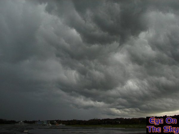 About to rain..... lots!