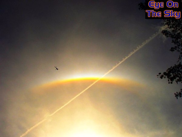 A circumzenithal arc and 22 degree halo